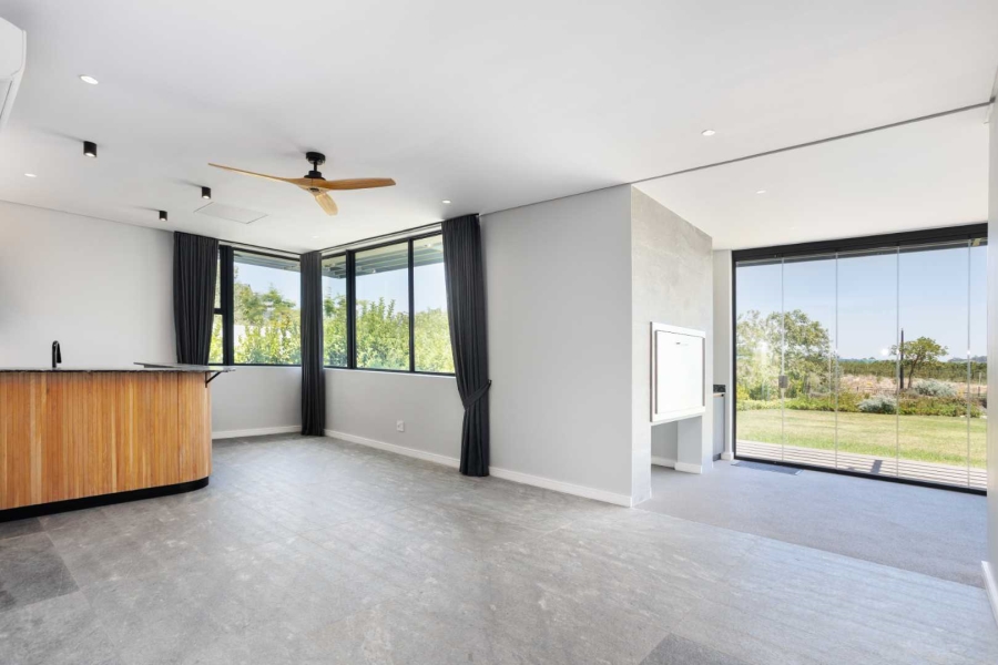 To Let 5 Bedroom Property for Rent in Val De Vie Estate Western Cape